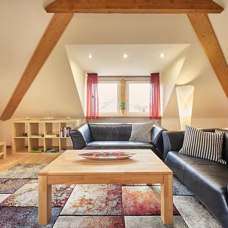 Ferienwohnung Raffael 100 Qm, 2 Grosse Betten Im Wohnzimmer Cuxhaven Exterior foto