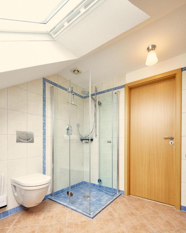 Ferienwohnung Raffael 100 Qm, 2 Grosse Betten Im Wohnzimmer Cuxhaven Exterior foto